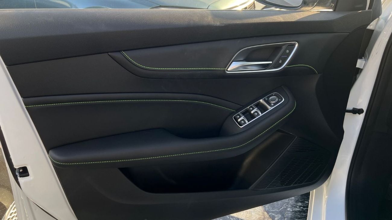 MG 6 MG 6 X-LINE TROPHY 1.5 TURBO 181HP 2025