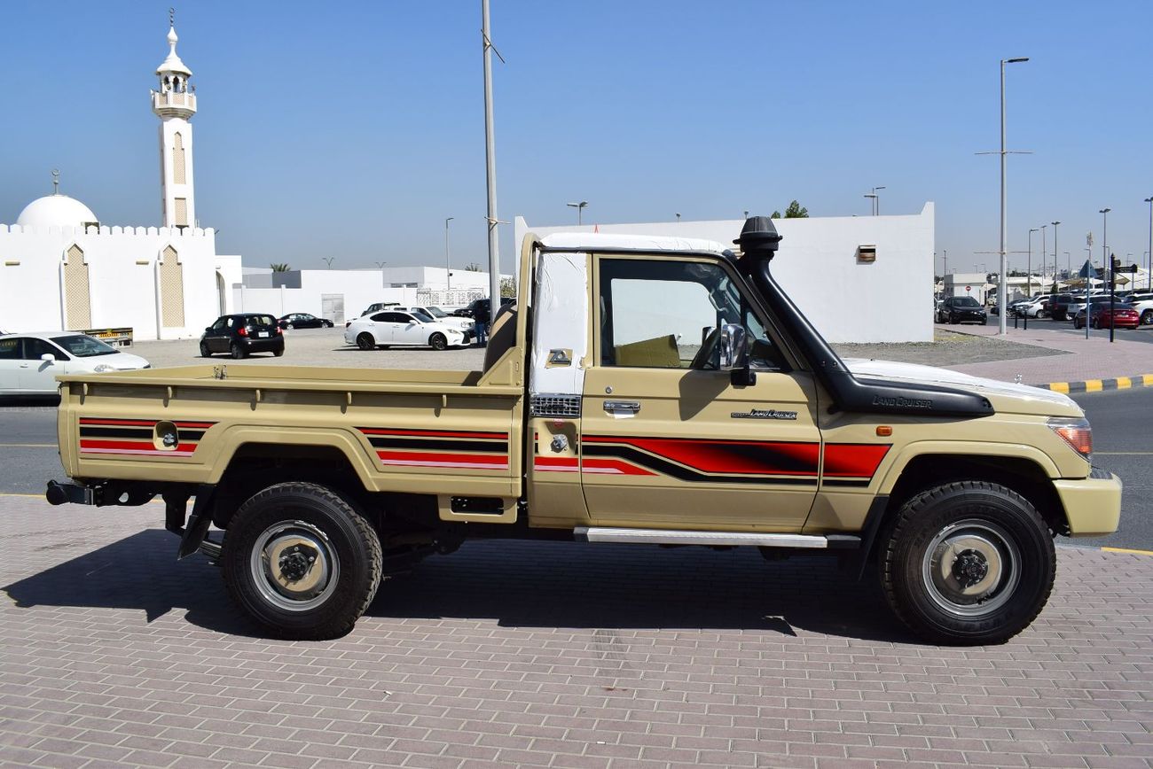 Toyota Land Cruiser Pick Up Toyota Landcruiser S/C Pick Up LX, Diesel, Model:2025