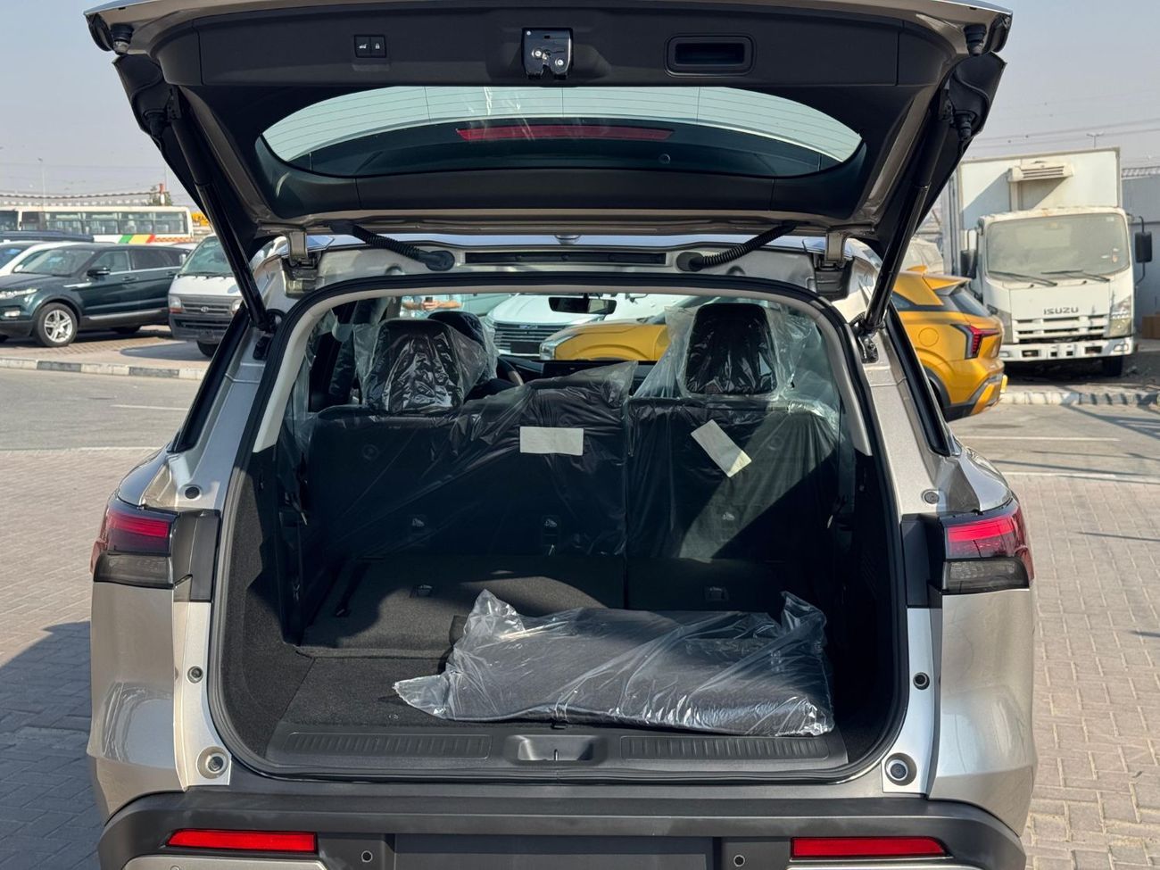 إنفينيتي QX60 3.5L Luxe V6 AWD GCC 2024 Export ONLY @ 153,000 AED