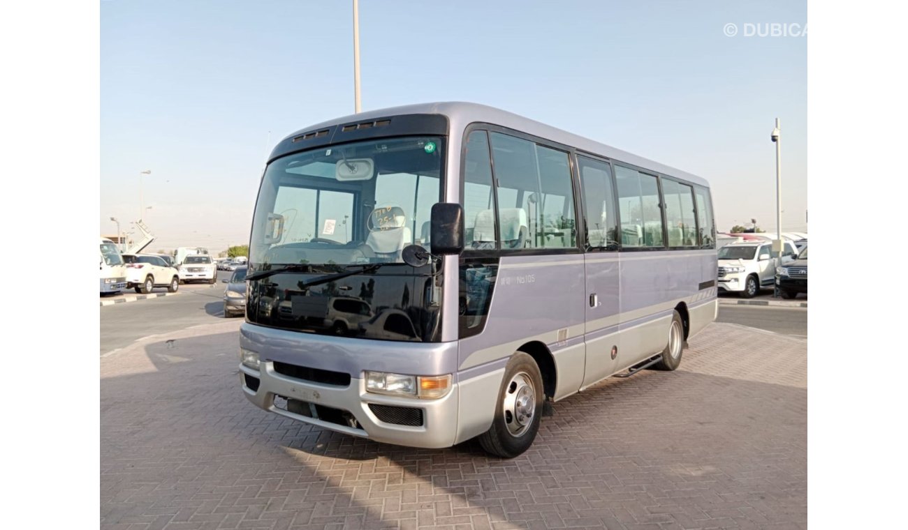 نيسان كارافان NISSAN CARAVAN BUS RIGHT HAND DRIVE (PM1332)