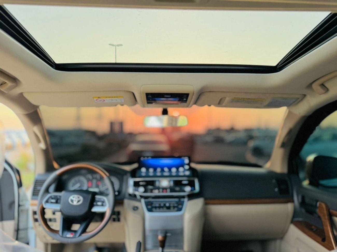 تويوتا لاند كروزر Toyota landcuriser GXR 2015 facelifte 2025 V6 Full option