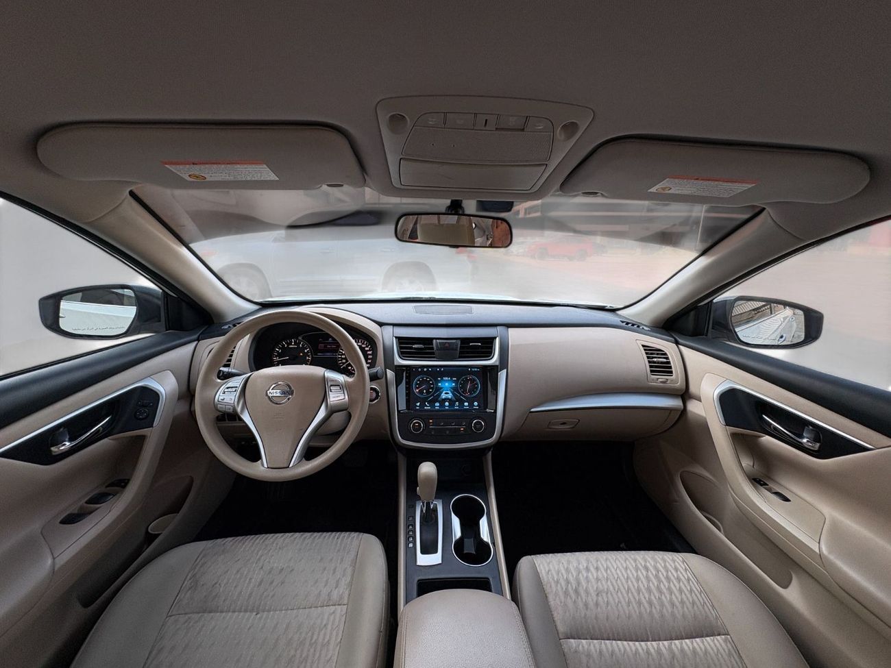 نيسان ألتيما S 2.5L I4 A/T | 2018 | GCC SPECS | WHITE EXTERIOR | AED 480 per month