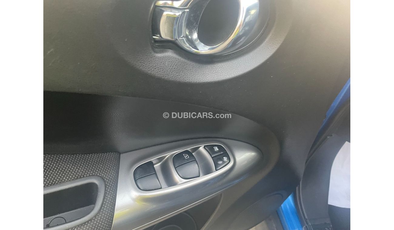 نيسان جوك موديل 2012 ماكينة 1600 سي سي - نظيفة جدا / بدون حوادث