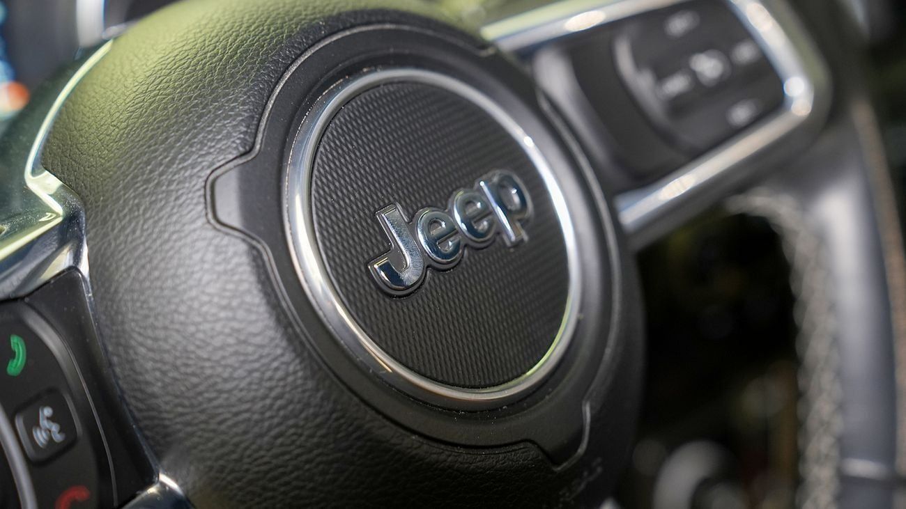 Jeep Wrangler Sahara 3.6L A/T (5 Seater)