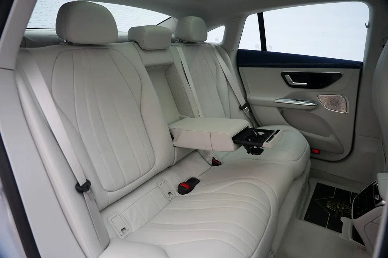 مرسيدس بنز EQE 43 350+ | GCC 60k km | Warranty Service Contract