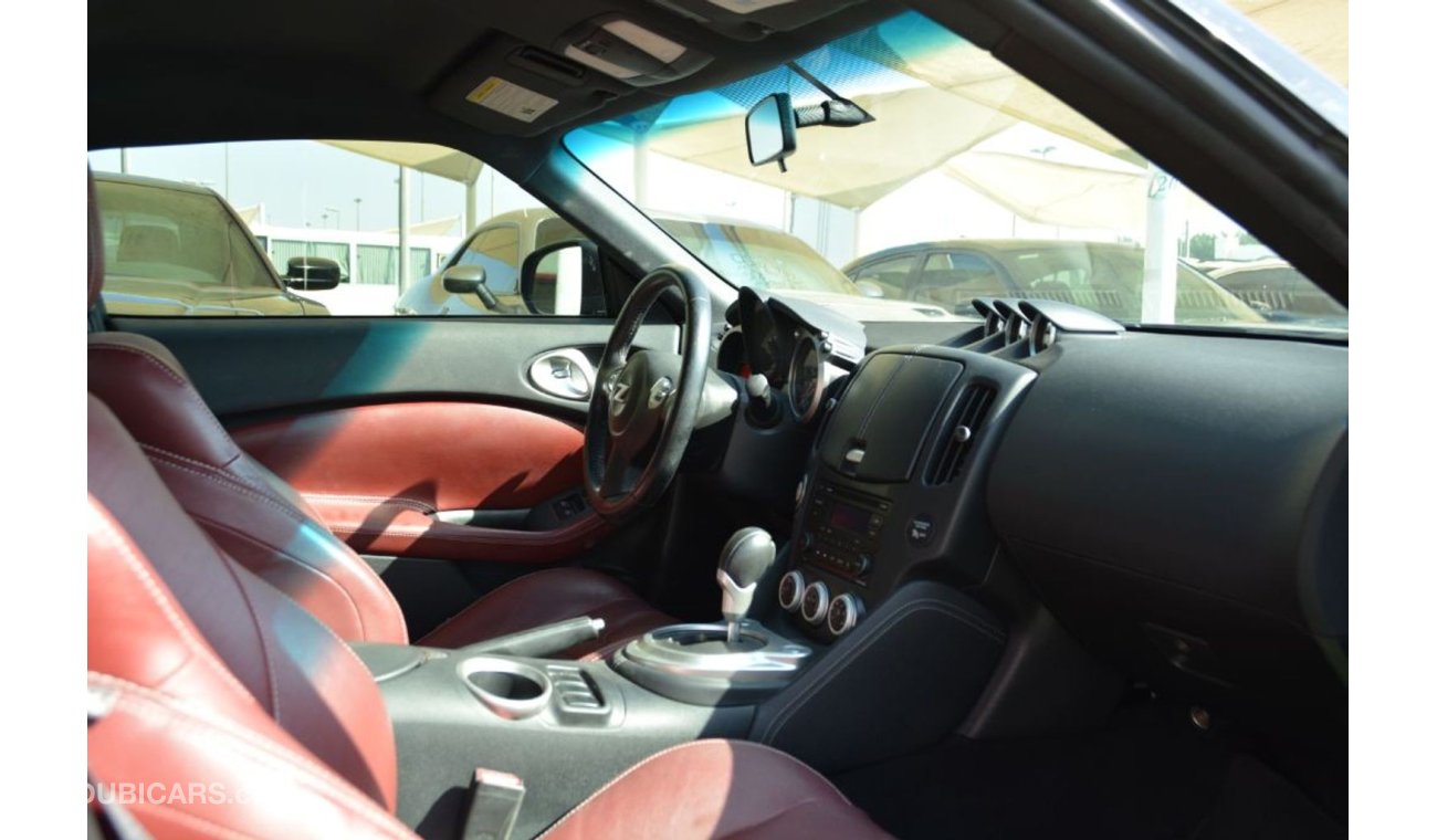 Nissan 370Z Nissan 370z V6 2016/Original Leather Seats/Very Good Condition
