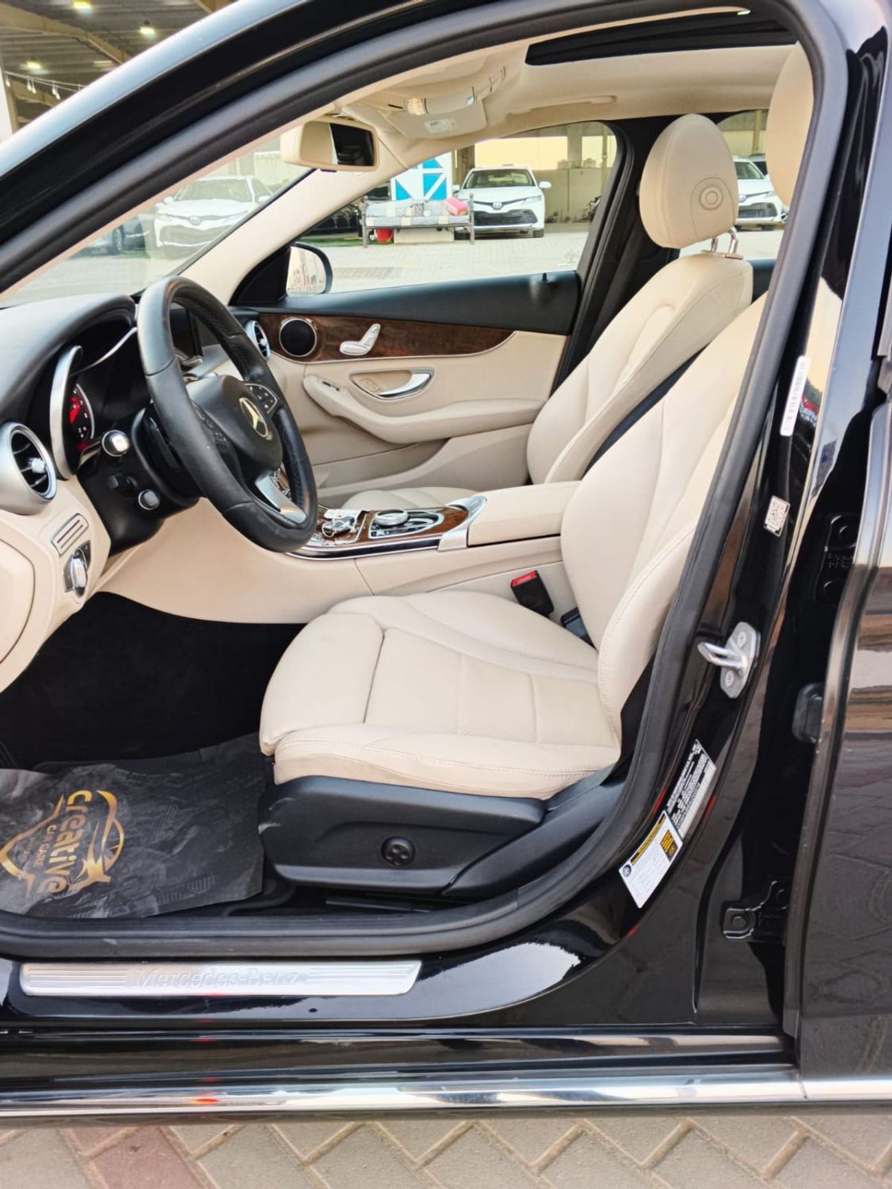 Mercedes-Benz C 300 ver clean car