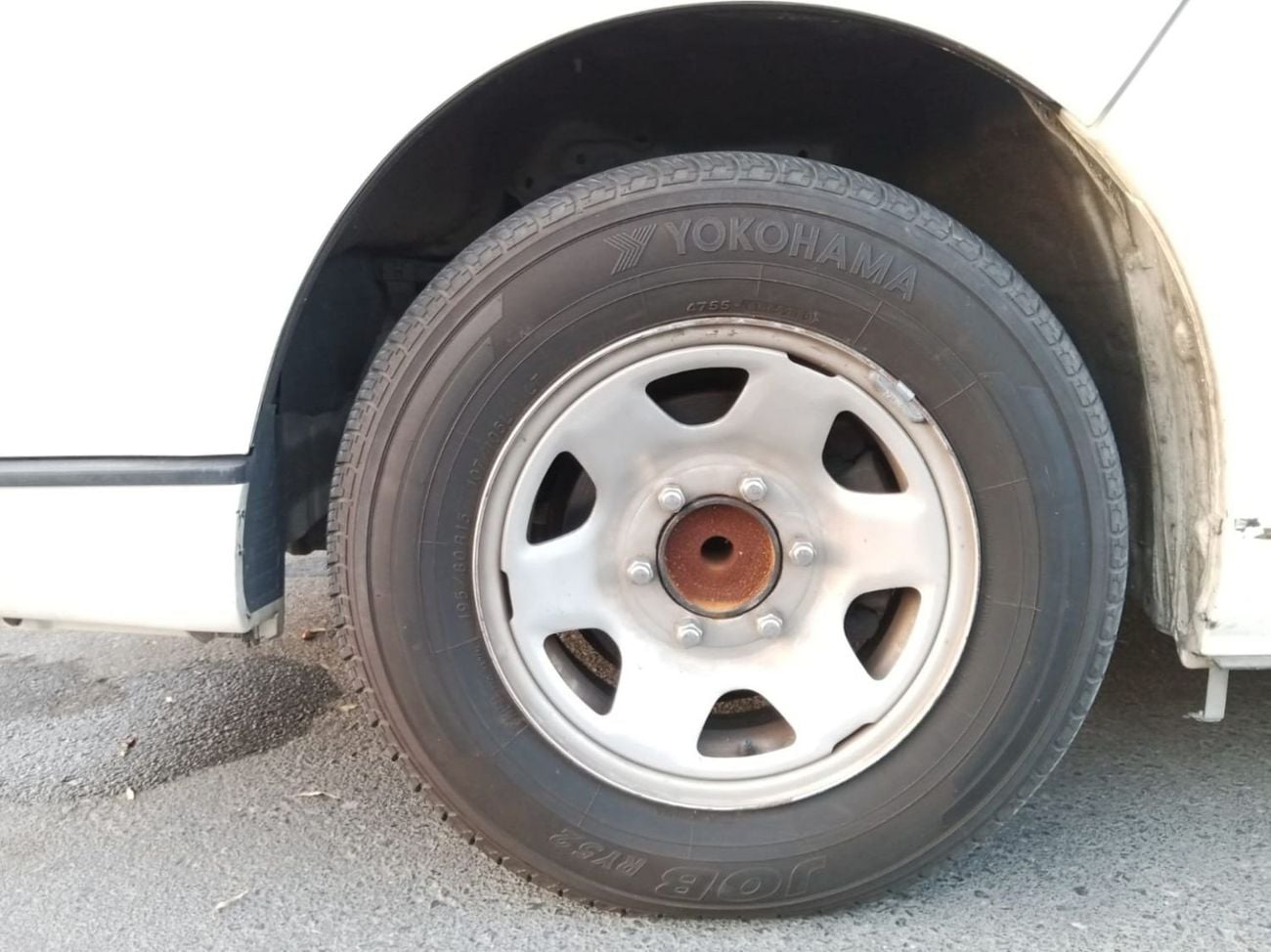 Toyota Hiace TOYOTA HIACE VAN RIGHT HAND DRIVE (PM 893)