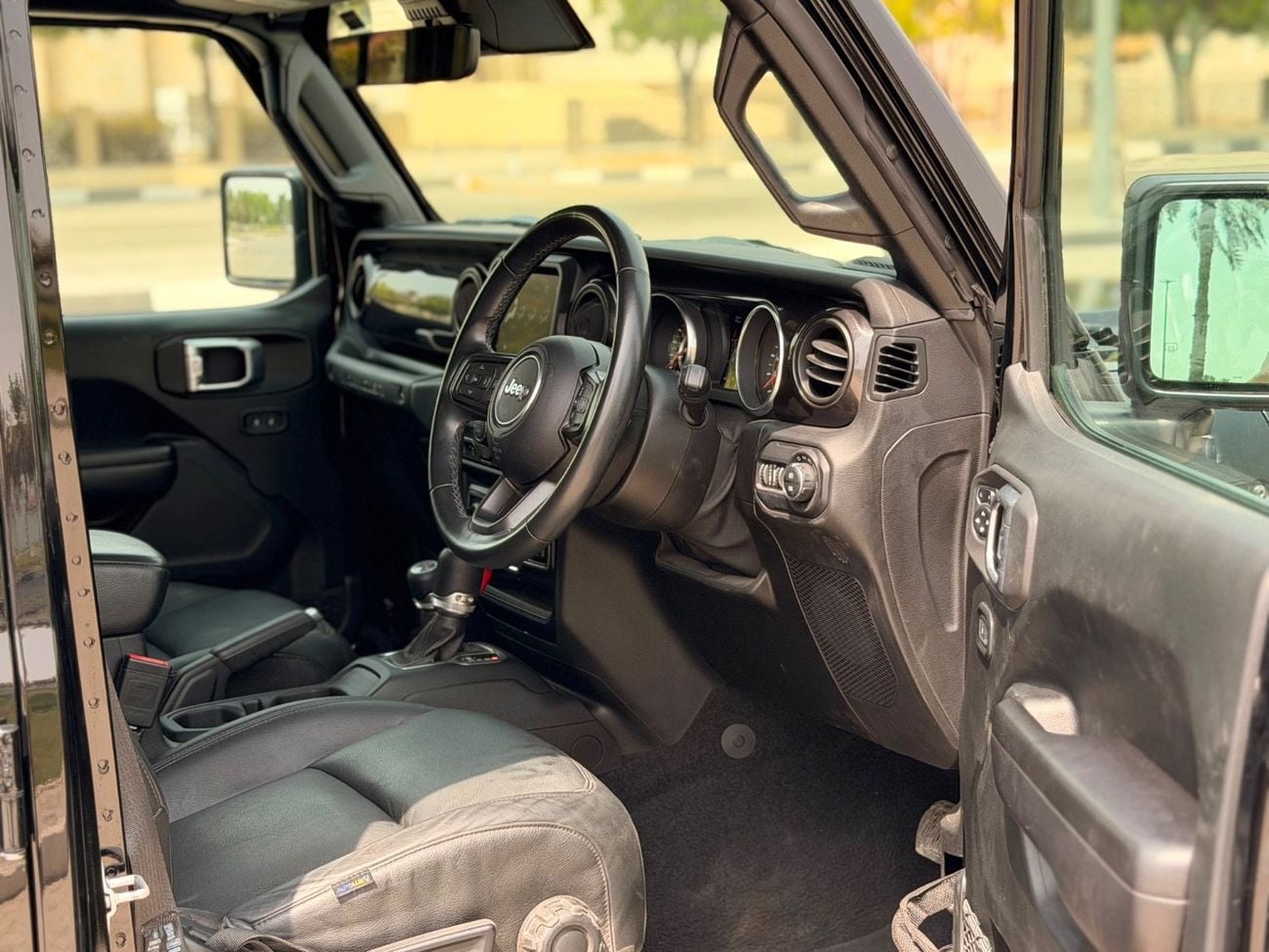 Jeep Wrangler Unlimited SPORT