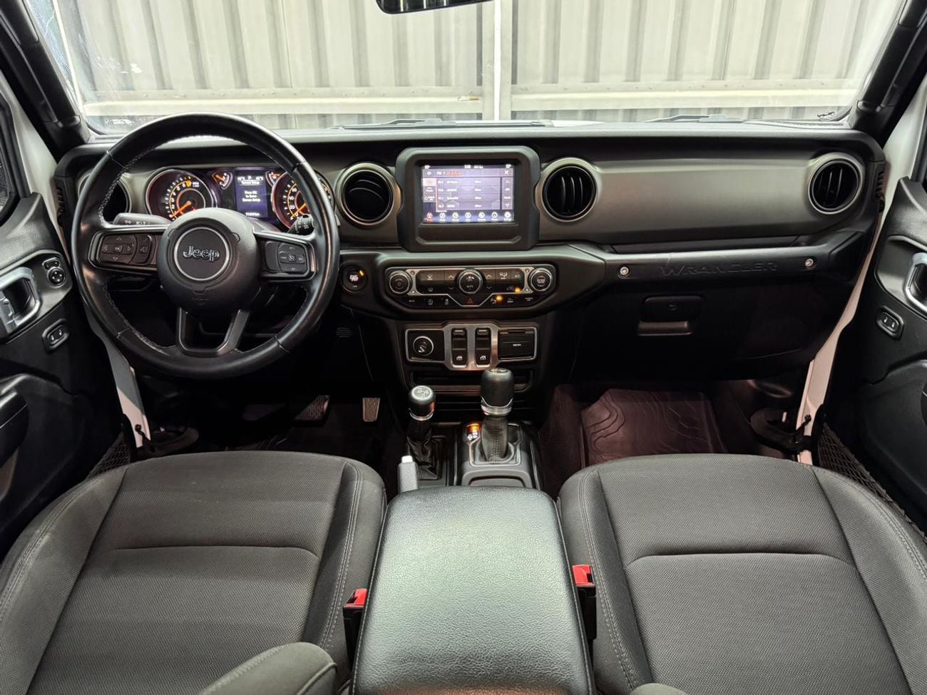 جيب رانجلر Sport 3.6L A/T (5 Seater)
