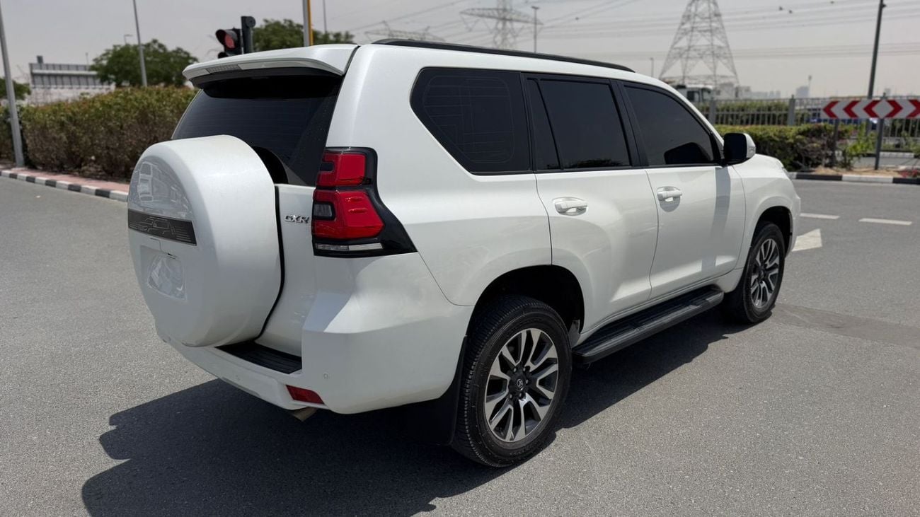 تويوتا برادو GXR 2.7L (164 HP) 4WD (7 Seater)