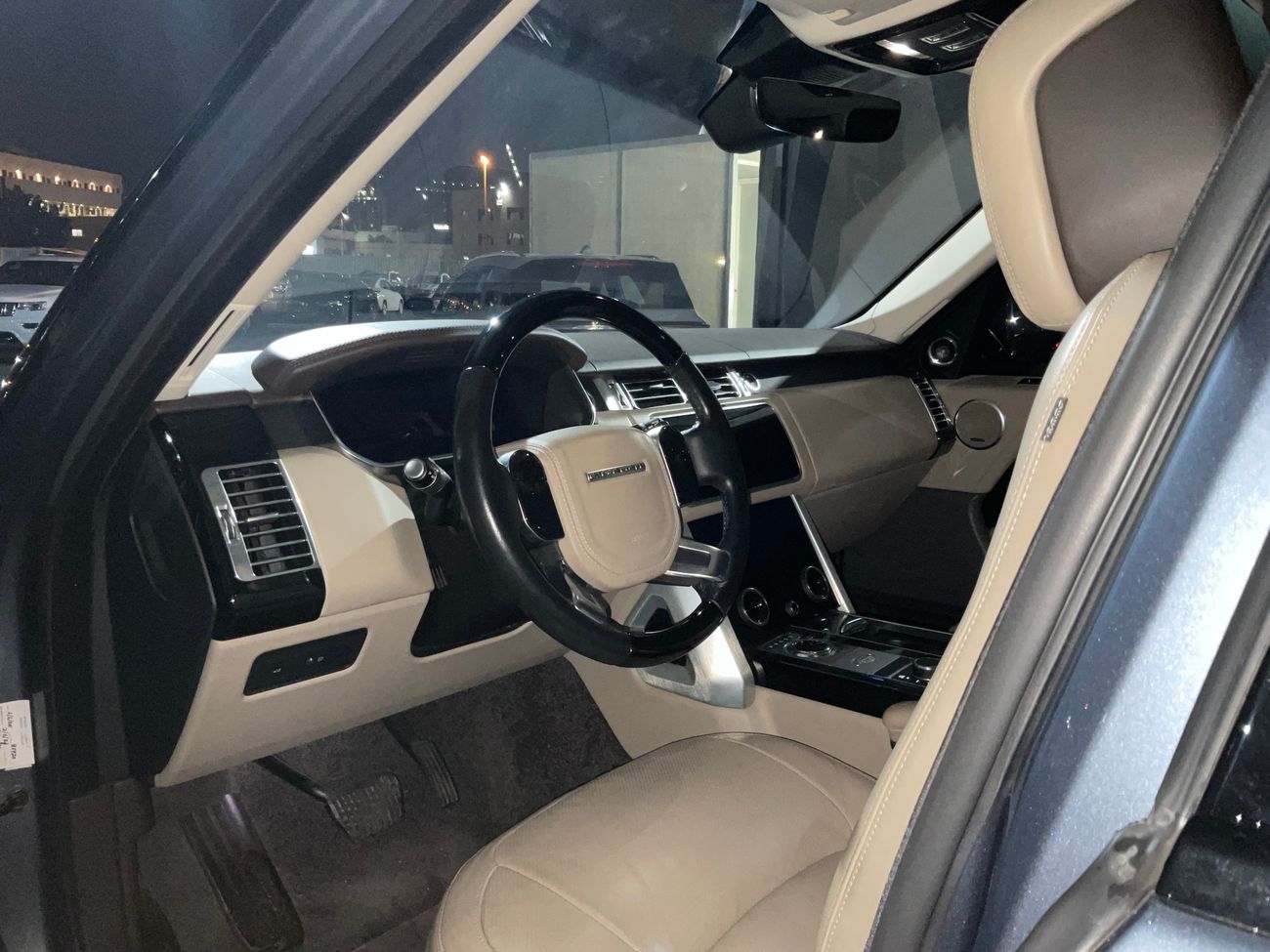 لاند روفر رينج روفر Vogue | شامل الضمان | 0 ﺪﻔﻋﺓ ﺃﻮﻟﻯ