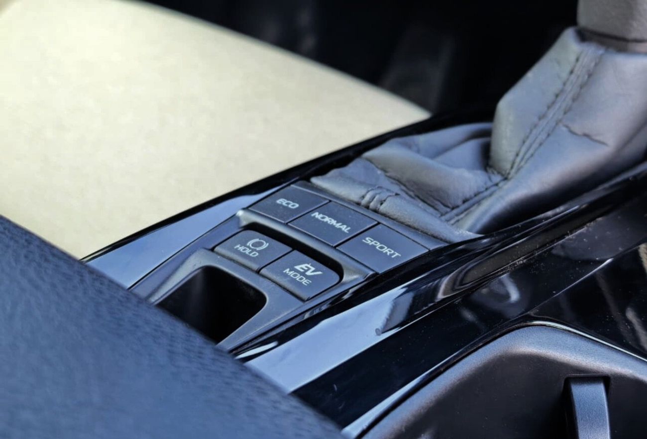 تويوتا كامري 2025 TOYOTA CAMRY 2.5L LE HYBRID FWD AUTOMATIC TRANSMISSION