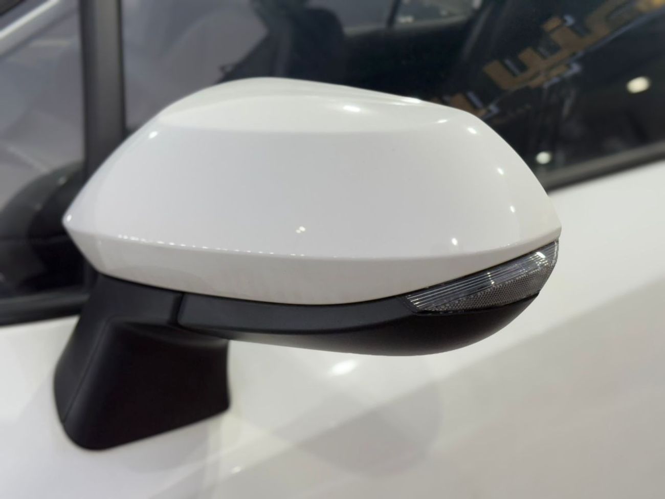 تويوتا كورولا GLI HEV 1.8L