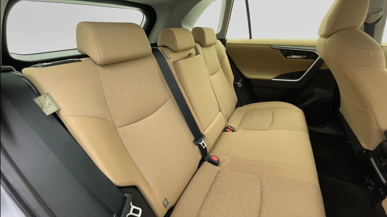 تويوتا راف ٤ 2023 VX | AED 1567/Month | 0 DP | 30 Day Return | Warranty | Service History