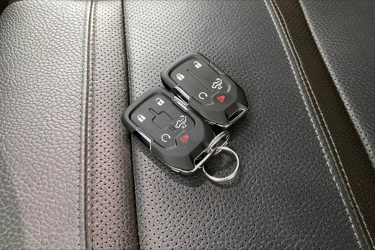 فولكس واجن طوارق R-Line | ضمان مجاني لمدة عام | 0 دفعة أولى