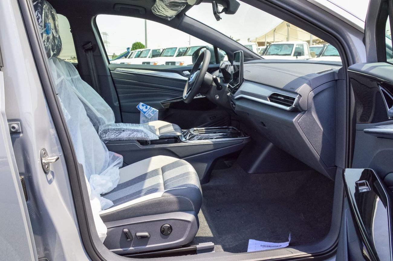 Volkswagen ID.4 Crozz VOLKSWAGEN ID.4 CROZZ PURE PLUS 2022 | Battery 84.8kWh | Seats 5 | Drive type RWD | Motor Power 150 