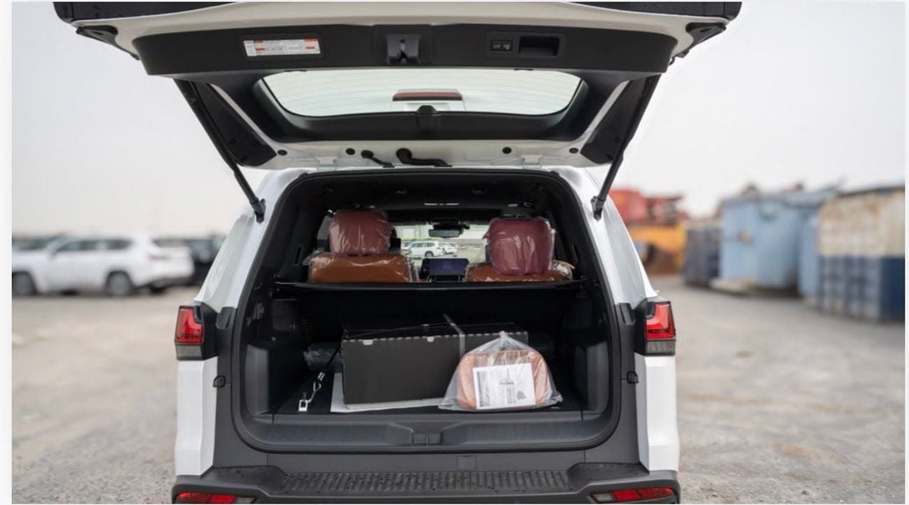 لكزس LX 700h VIP