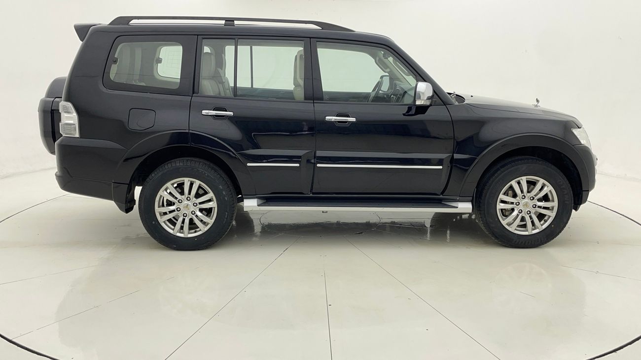 Mitsubishi Pajero GLS HIGHLINE 3.8 | Zero Down Payment | Home Test Drive