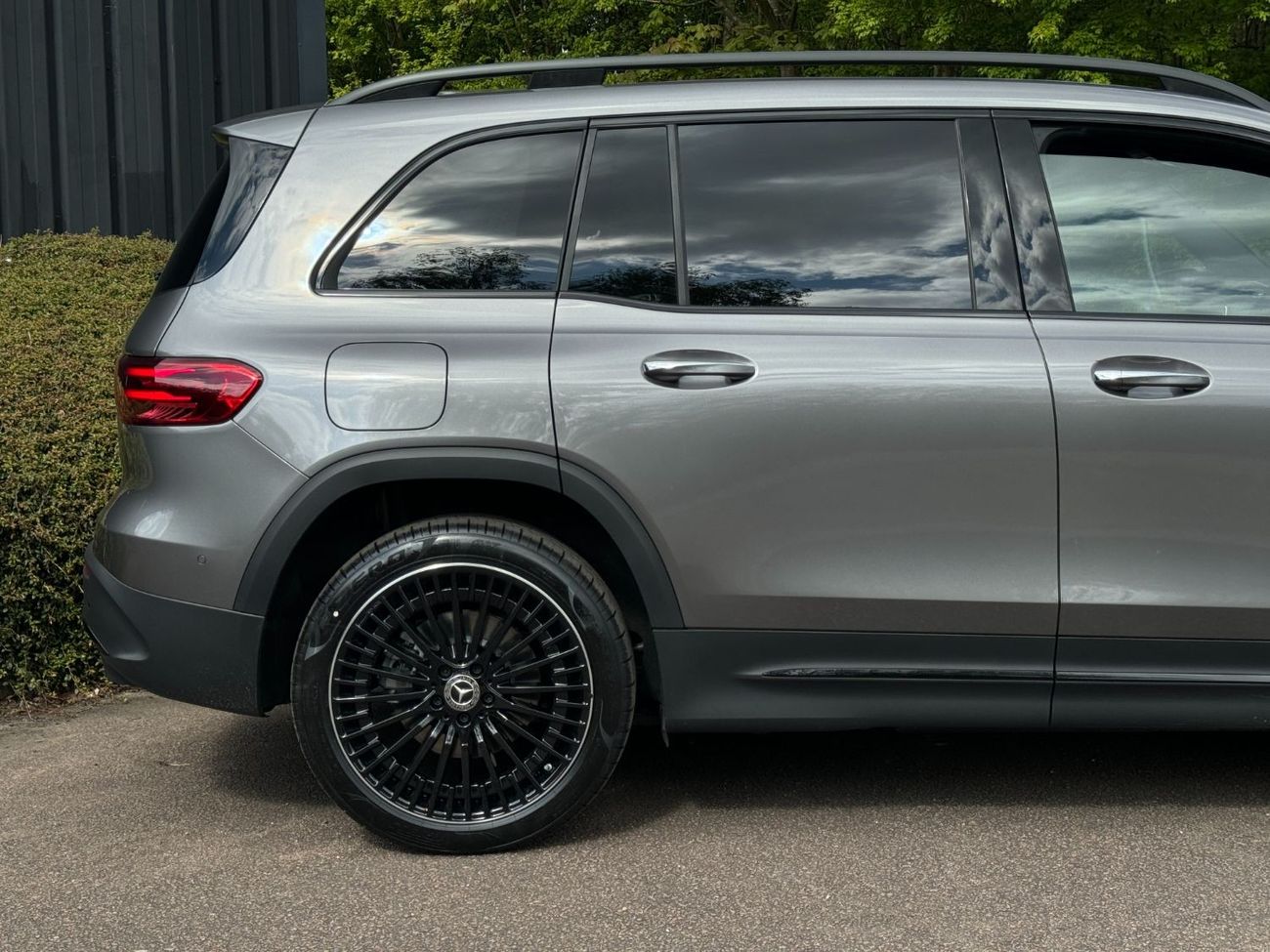 Mercedes-Benz EQB 260 EQB 250+ AMG LINE PREMIUM PLUS