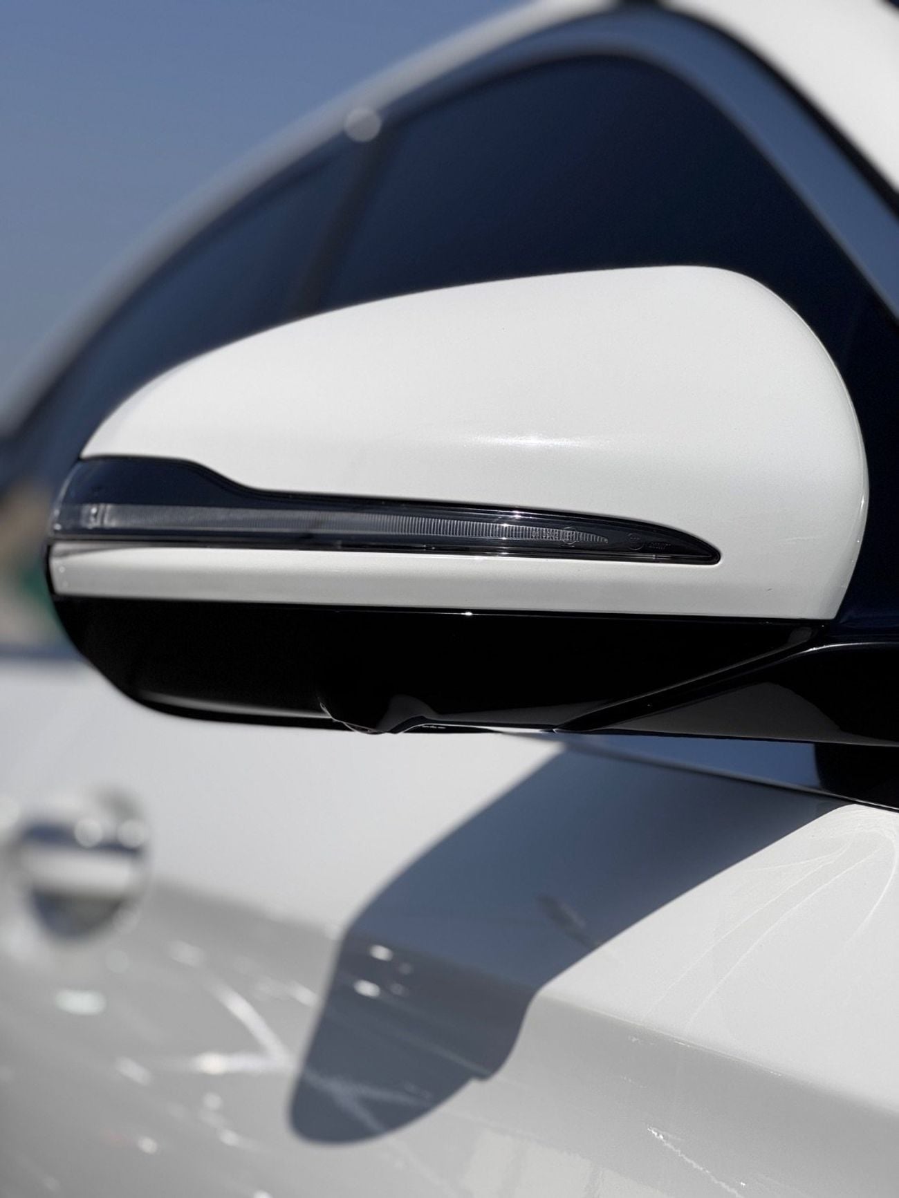 مرسيدس بنز E200 2.0L