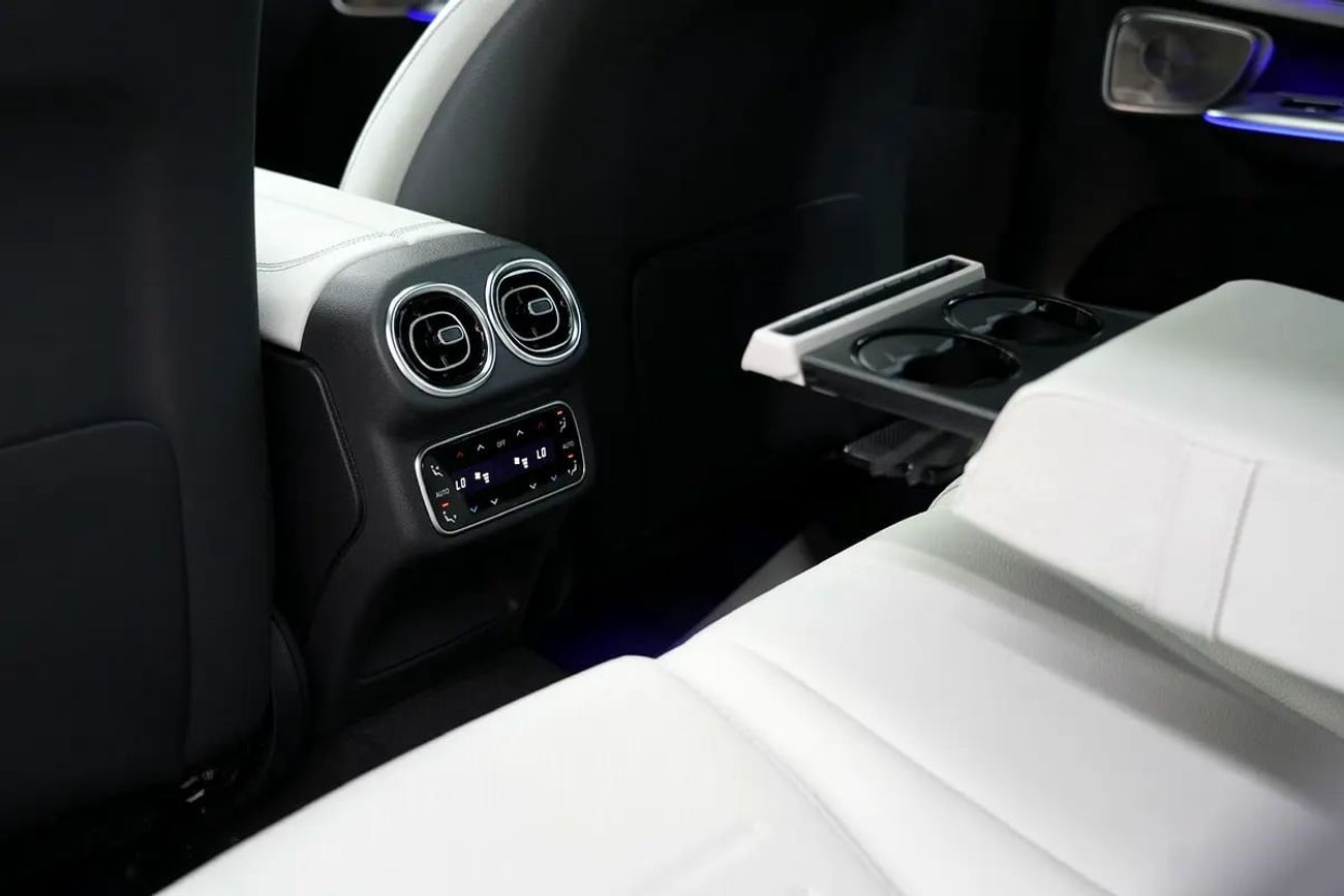 مرسيدس بنز GLC كوبيه 200 Arrival | GLC 200 Coupe | GCC km | Agency Warranty | Premium Plus