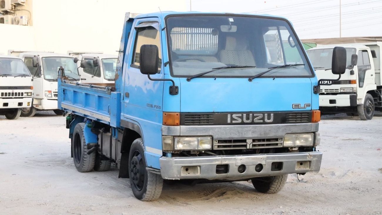 Isuzu Elf 