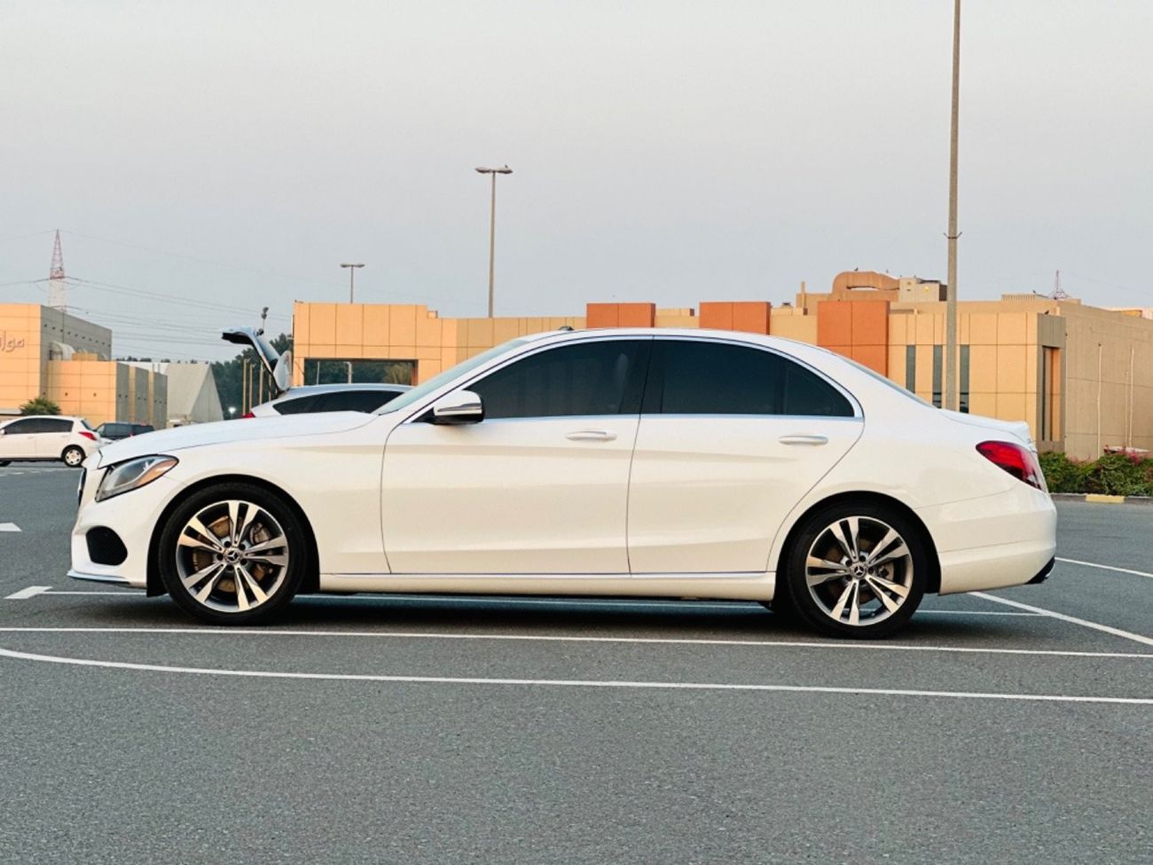 Mercedes-Benz C 300 Std MERCEDES C300 MODEL 2018 VERY CLEAN CAR