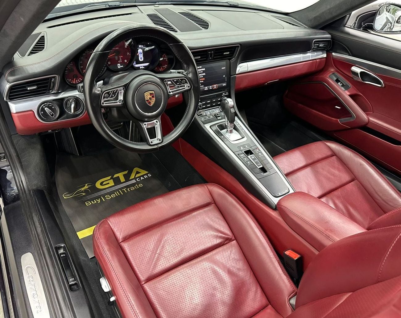 بورش 911 2017 Porsche 911 Carrera, March 2026 Al Nabooda Warranty, Full Agency Service History, GCC