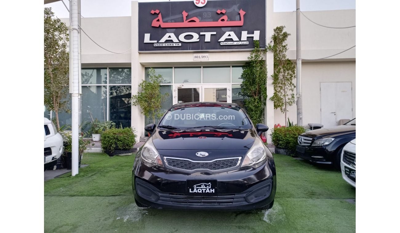 Kia Rio Gulf model 2013, black color, without accidents, wheels in excellent condition, you do not need any