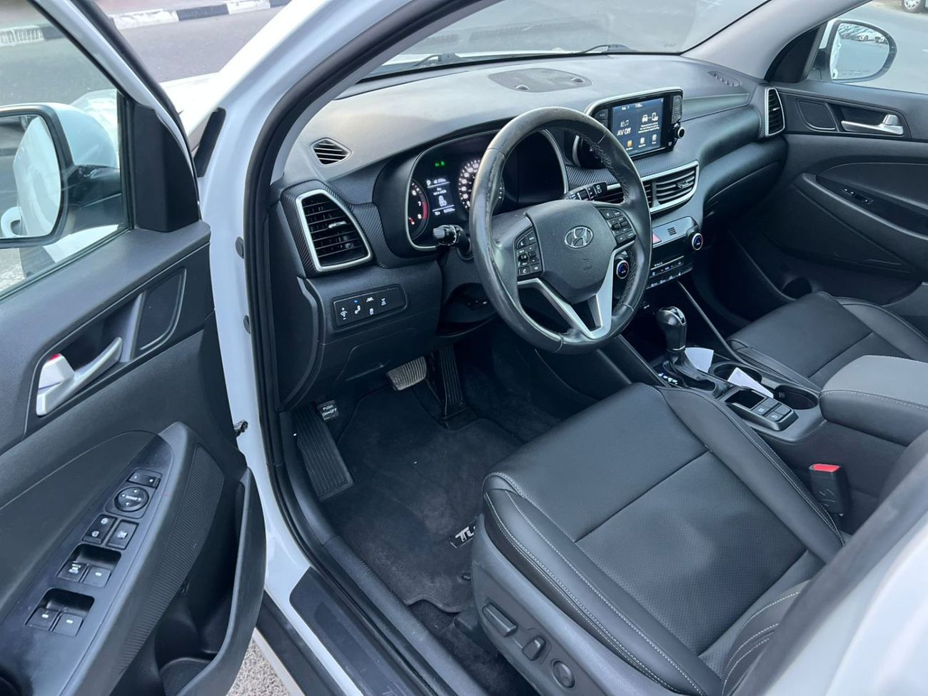 Hyundai Tucson 2019 Hyundai Tucson Full Option 2.4L V4 - AWD 4x4 - Rear Camera - Leather Seat - Panoramic Sunroof