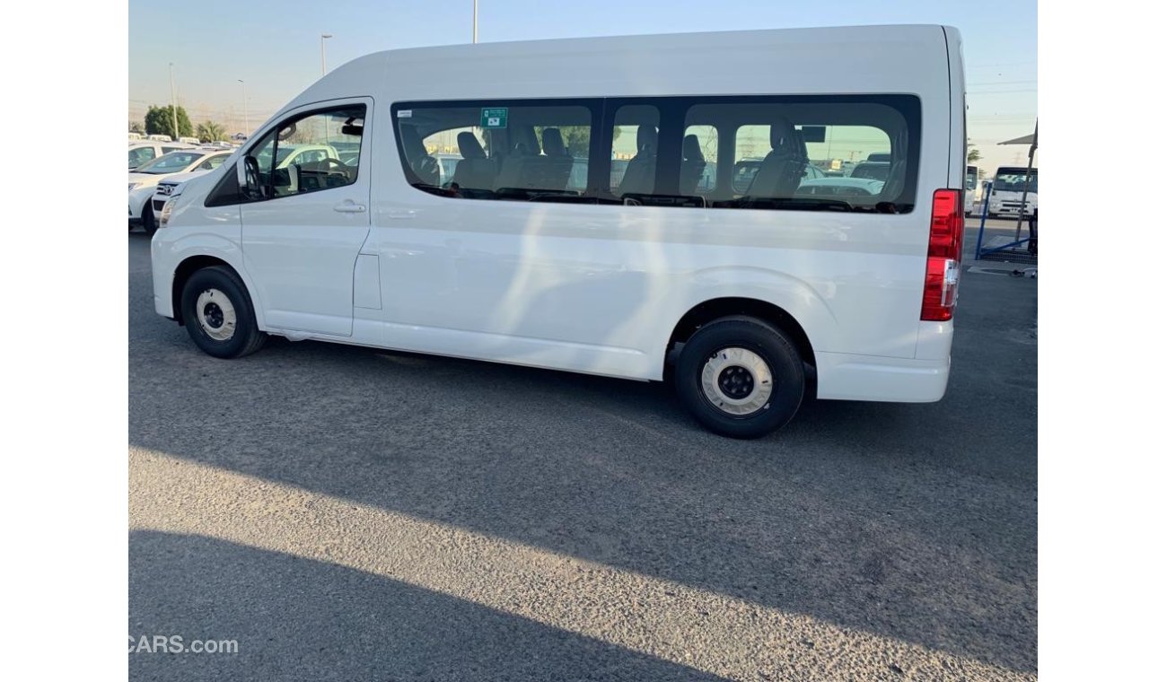 Toyota Hiace 13seats