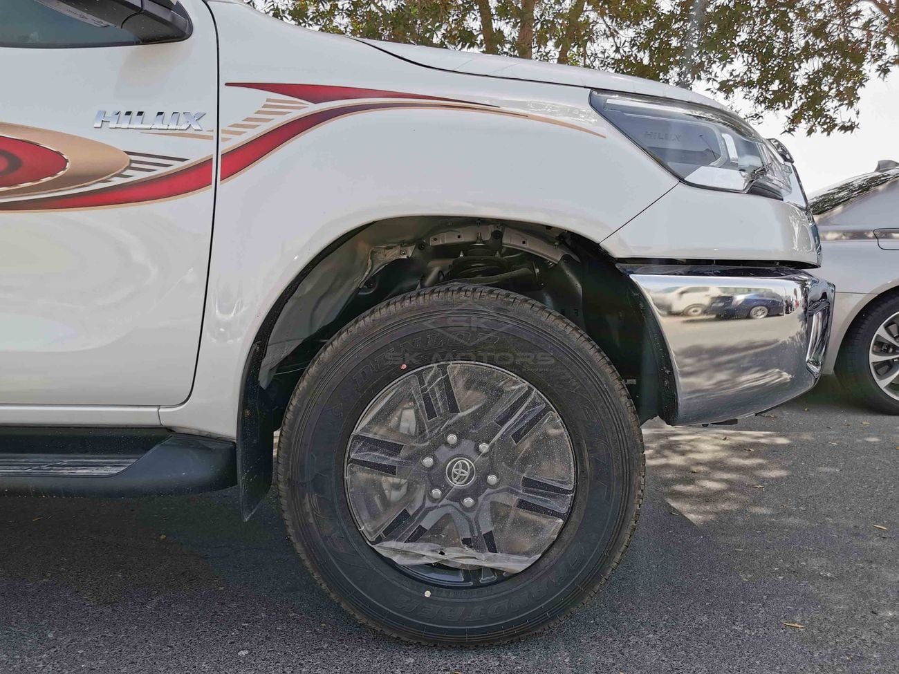 Toyota Hilux 2.7L, Manual, DRL LED Headlights, Rear Bedliner, Bluetooth, DVD, 4WD, Rear Camera (CODE # THFO03)