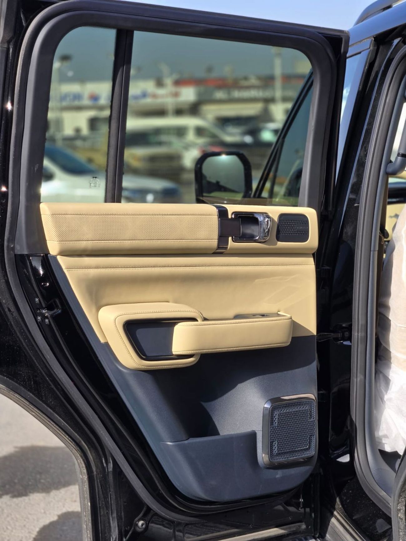 BYD Leopard 5 1.5L TURBO  PLUG IN HYBRID A/T FULL OPTION