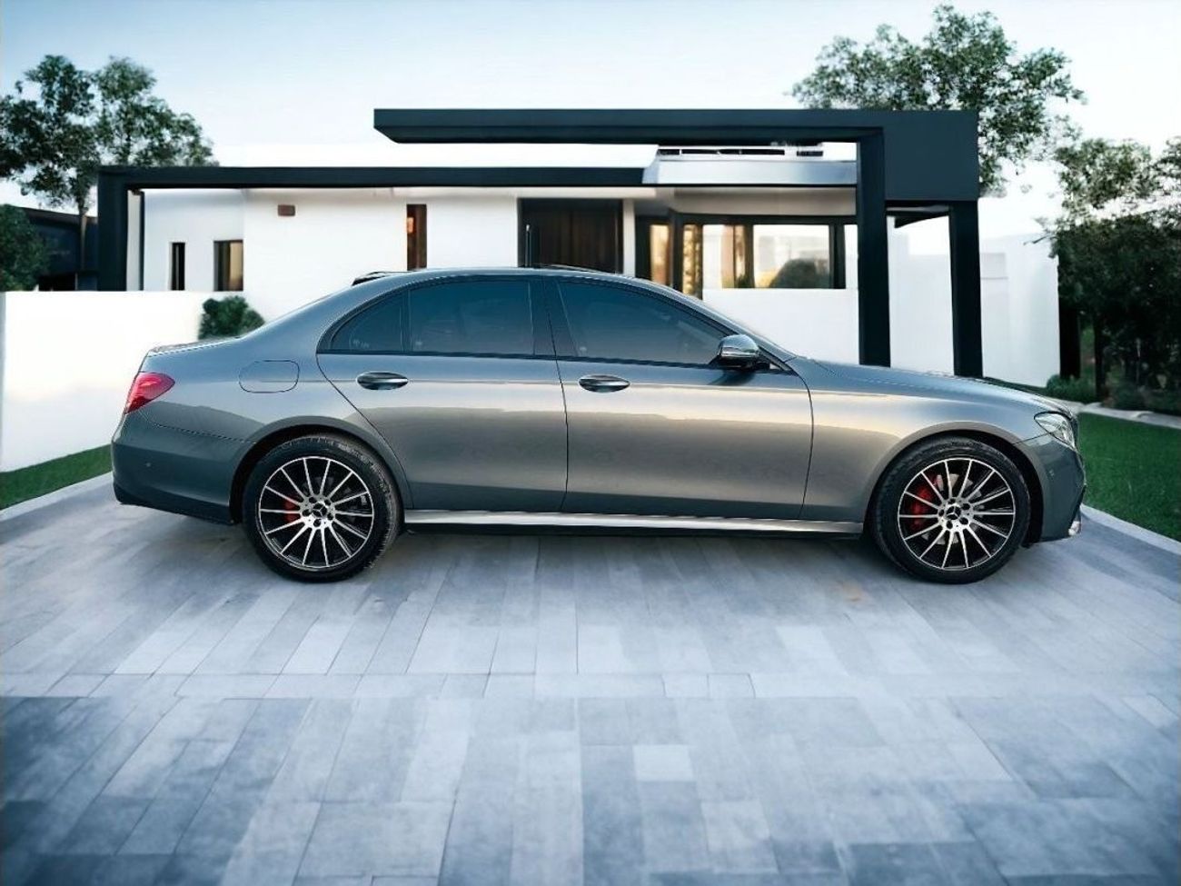 Mercedes-Benz E300 Std AED 2060 PM MERCEDES-BENZ E300 0% DP WELL MAINTAINED