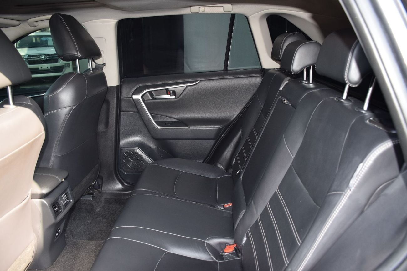 تويوتا راف ٤ XLE LE 2.0L FWD Petrol (Right Hand)