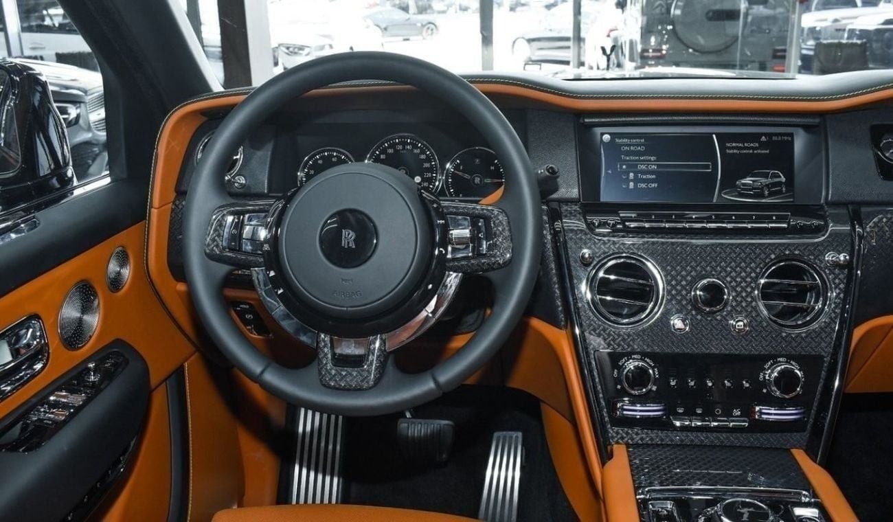 Rolls Royce Cullinan BLACK BADGE 2023 Rolls-Royce Cullinan | 6.75L Twin-Turbo V12 | 600 KM | European Specs