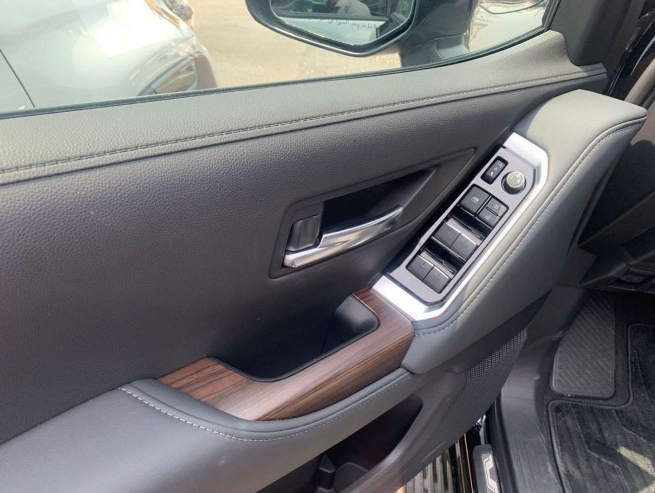 Toyota Land Cruiser GXR 3.5L