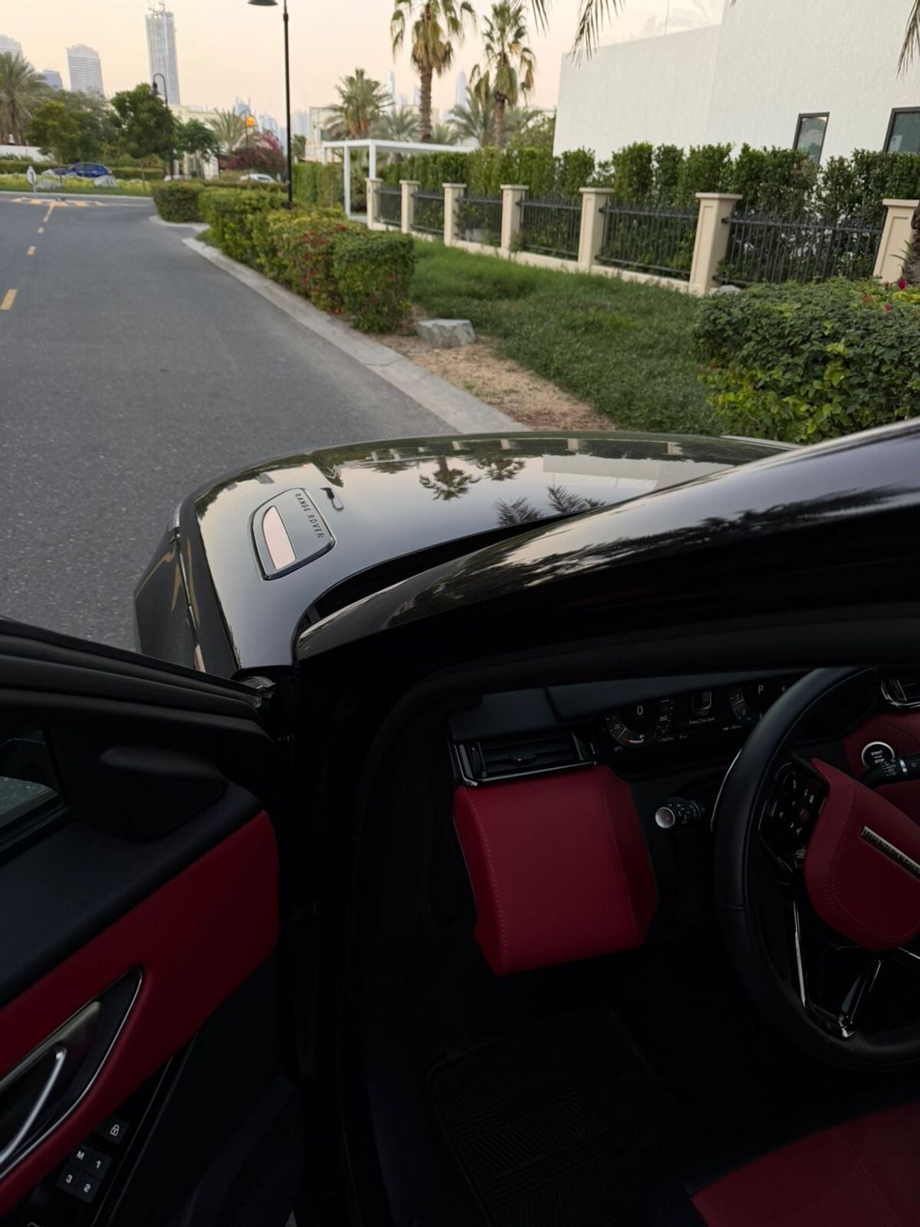 Land Rover Range Rover Velar P250 R-Dynamic SE 2.0L