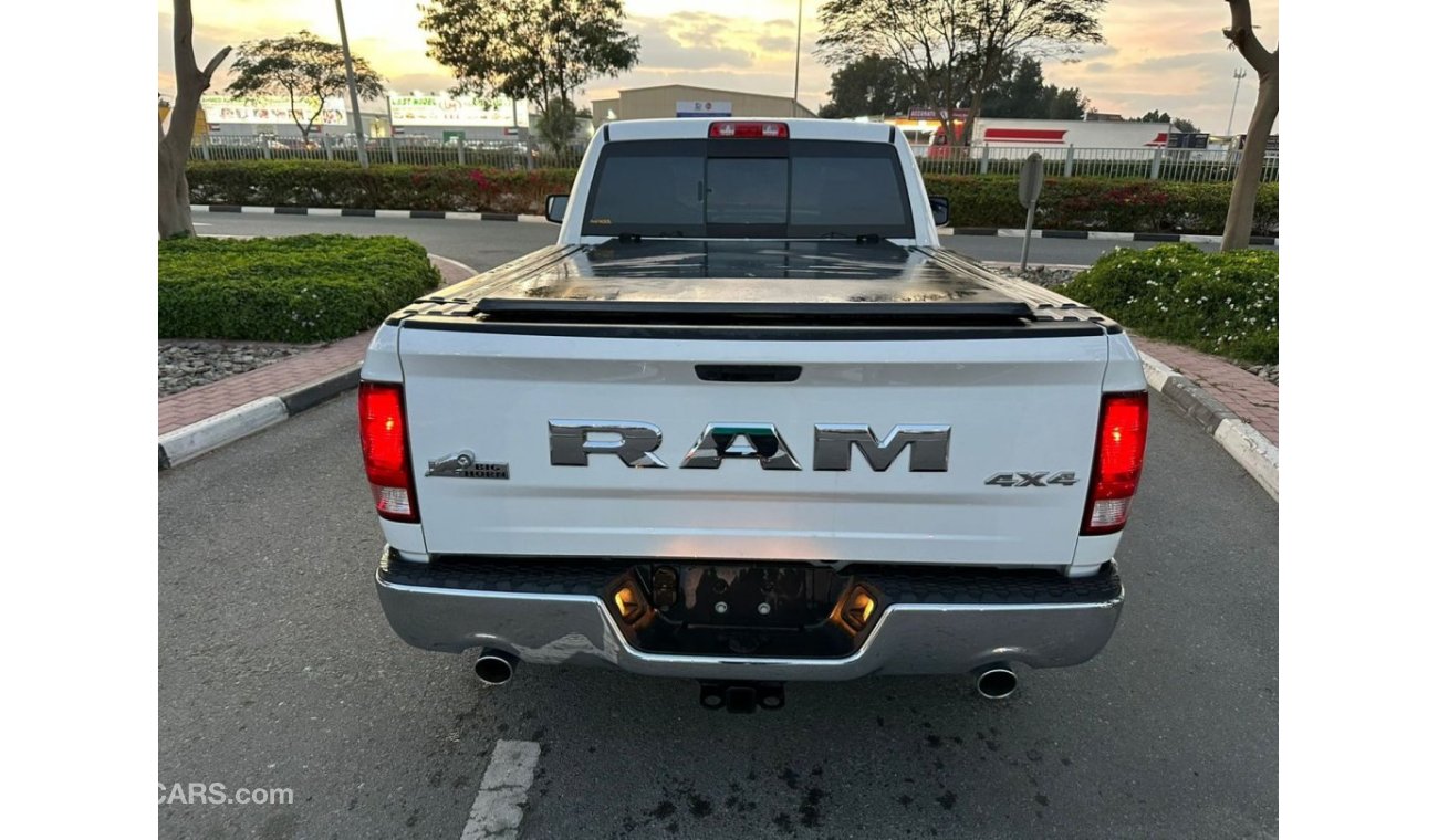 RAM 1500 Bighorn Crew Cab