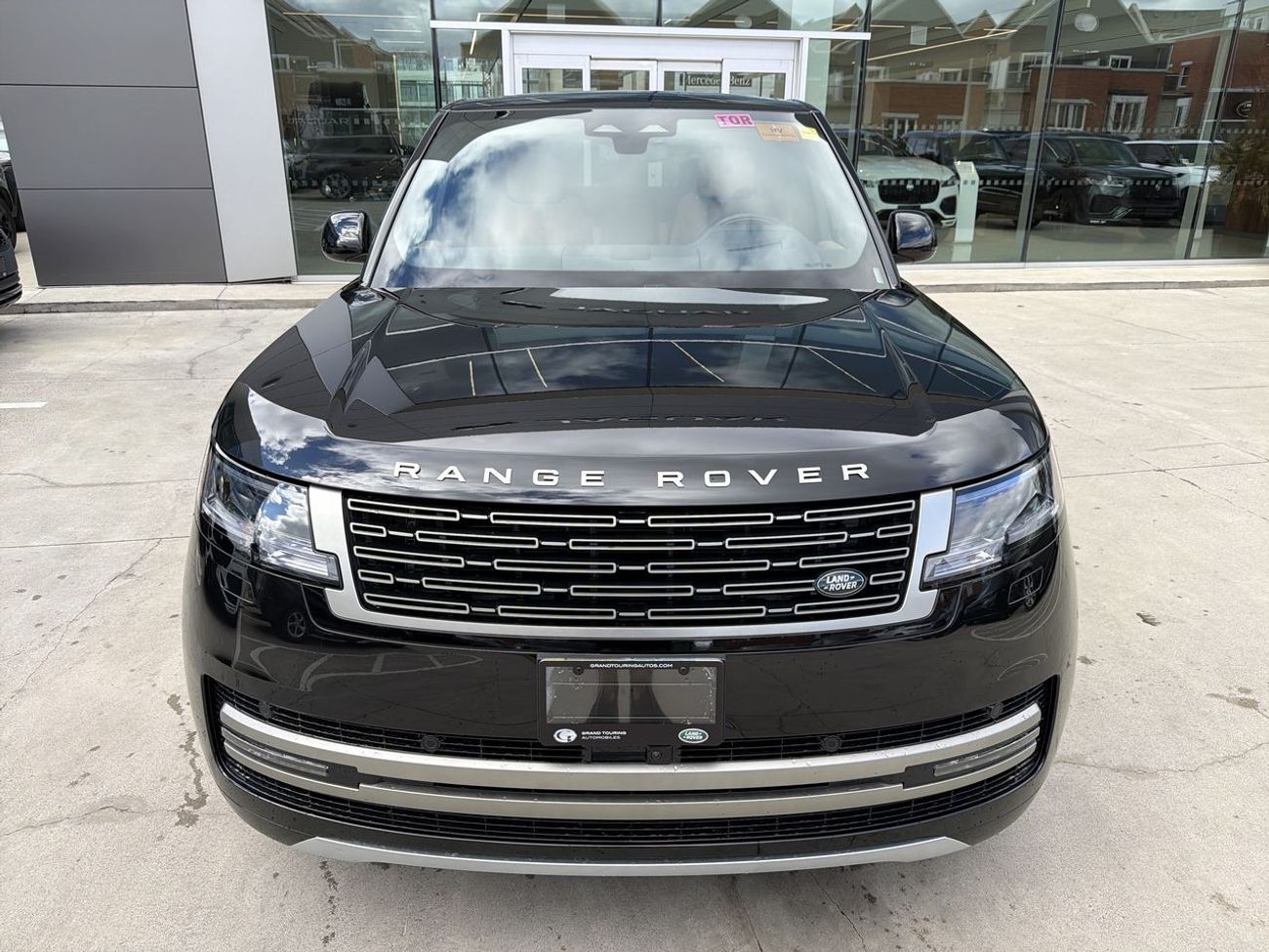 لاند روفر رينج روفر P460E Plug in Hybrid Brand New  * Export Price *