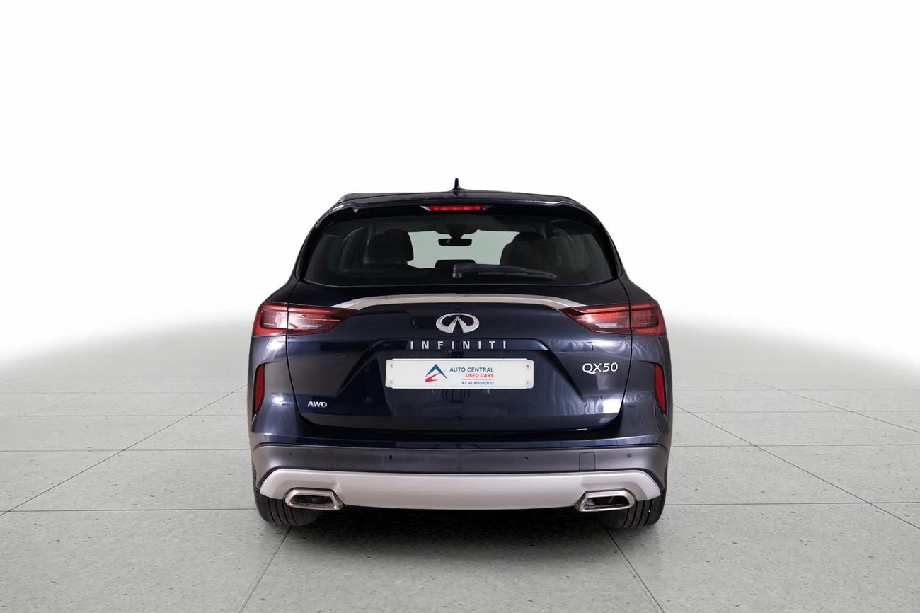 إنفينيتي QX50 LUXE 2.0