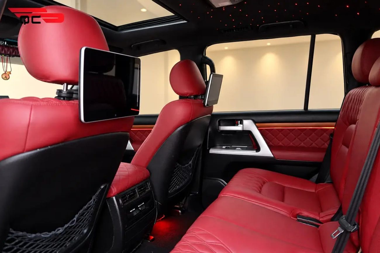 Toyota Land Cruiser VXR 4.6L V8 GCC | -Look Facelift | Custom Red Interior