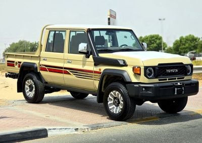 Toyota Land Cruiser Pick Up TOYOTA LC79 PETROL DOUBLE CABIN 4.0 - FULL OPTIONS - AT - 2025 - BEIGE - OMANI