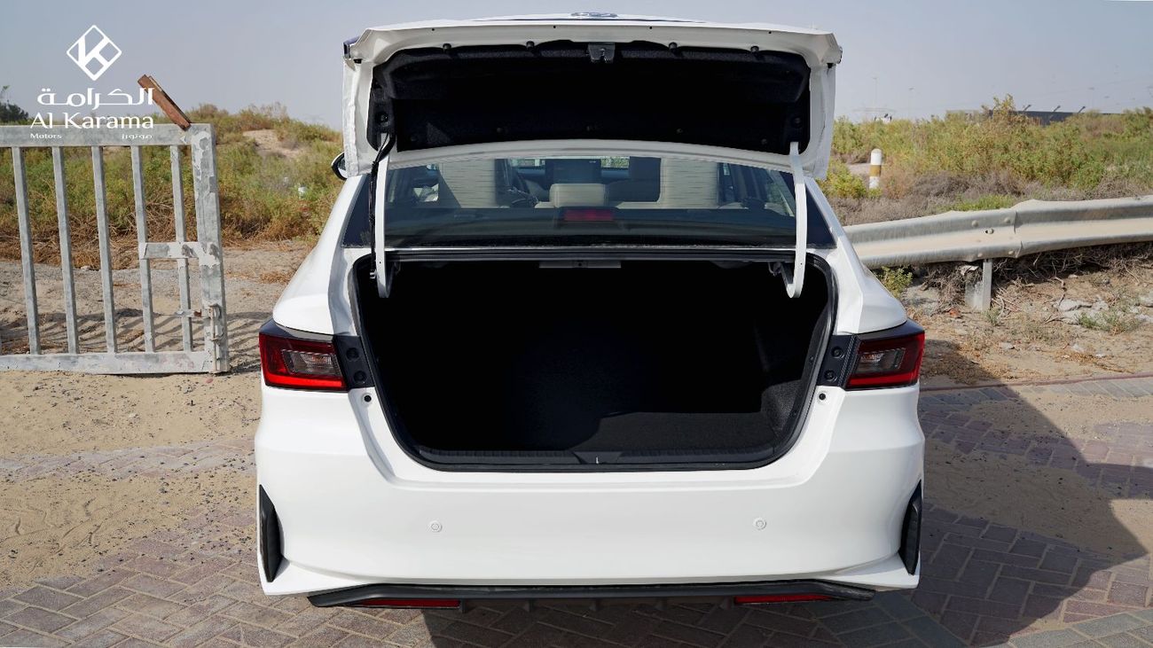 Toyota Yaris E - 1.5L Automatic - GCC Specification - Power Mirror - AC/Heater - Touch Screen Media Player