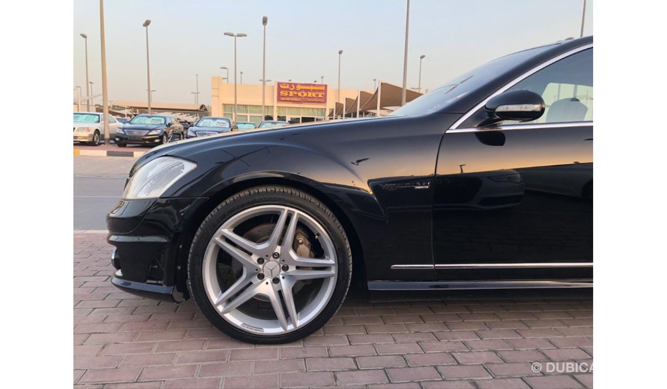 مرسيدس بنز S 500 موديل 2007 خليجيه حاله وكاله من الداخل والخارج فل اوبشن بانوراما تبريد وتسخين في الكراسي نيت فيجن مث