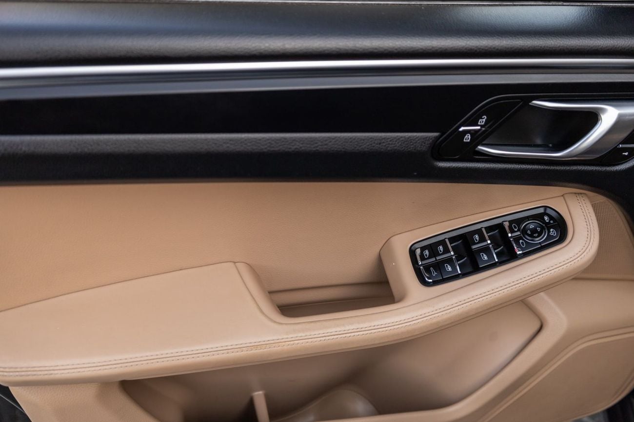 بورش ماكان Porsche Macan 2021 GCC | Warranty