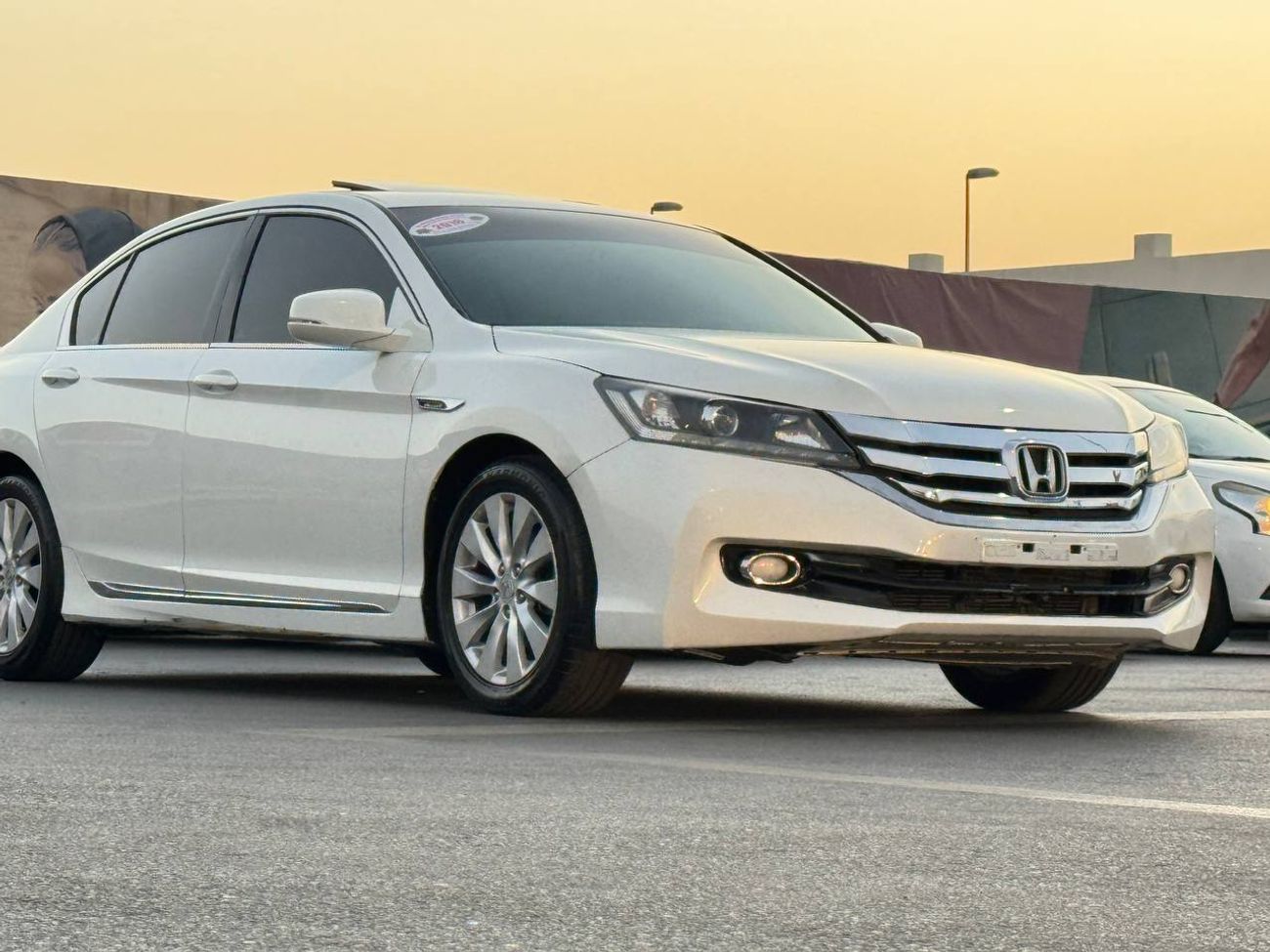 هوندا أكورد حالة ممتازة ومواصفات فاخرة