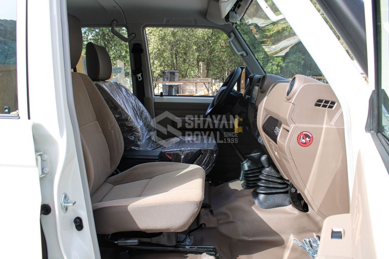 Toyota Land Cruiser Pick Up LHD TOYOTA LC79 2.8L DIESEL STD-E DC MT 2025MY