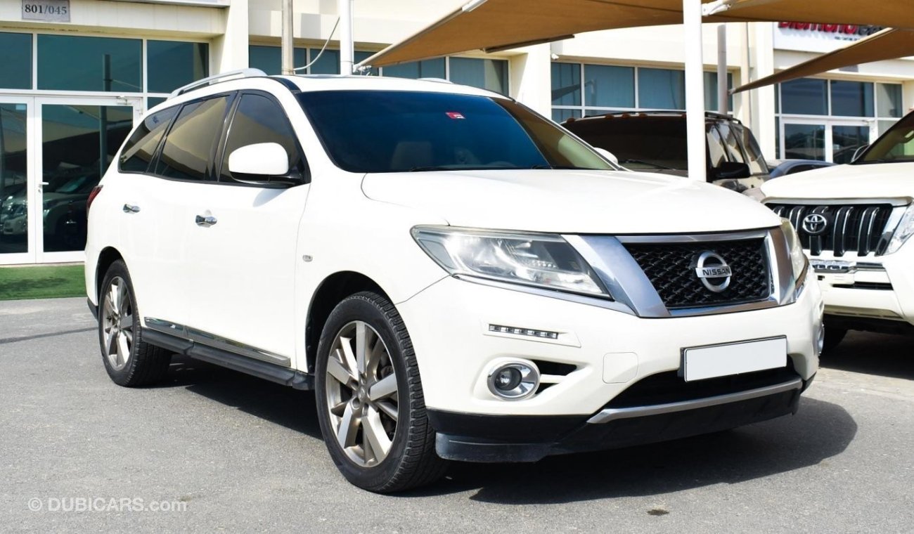 Nissan Pathfinder SV